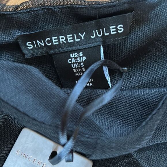 NEW Sincerely Jules Black One Shoulder Fancy Top - Picture 5 of 8